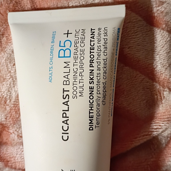 LA ROCHE POSAY XLG Cicaplast Balm B5+ Soothing Therapeutic Multi-Purpose Cream - Picture 2 of 11
